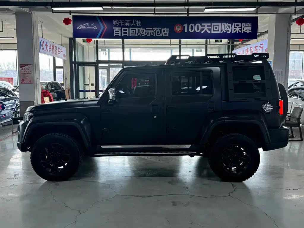 Beijing Off-Road BJ40 2023 2.0D Automatic Four-wheel Drive Blade Hero Edition Knight Type купить на сайте DeffCars