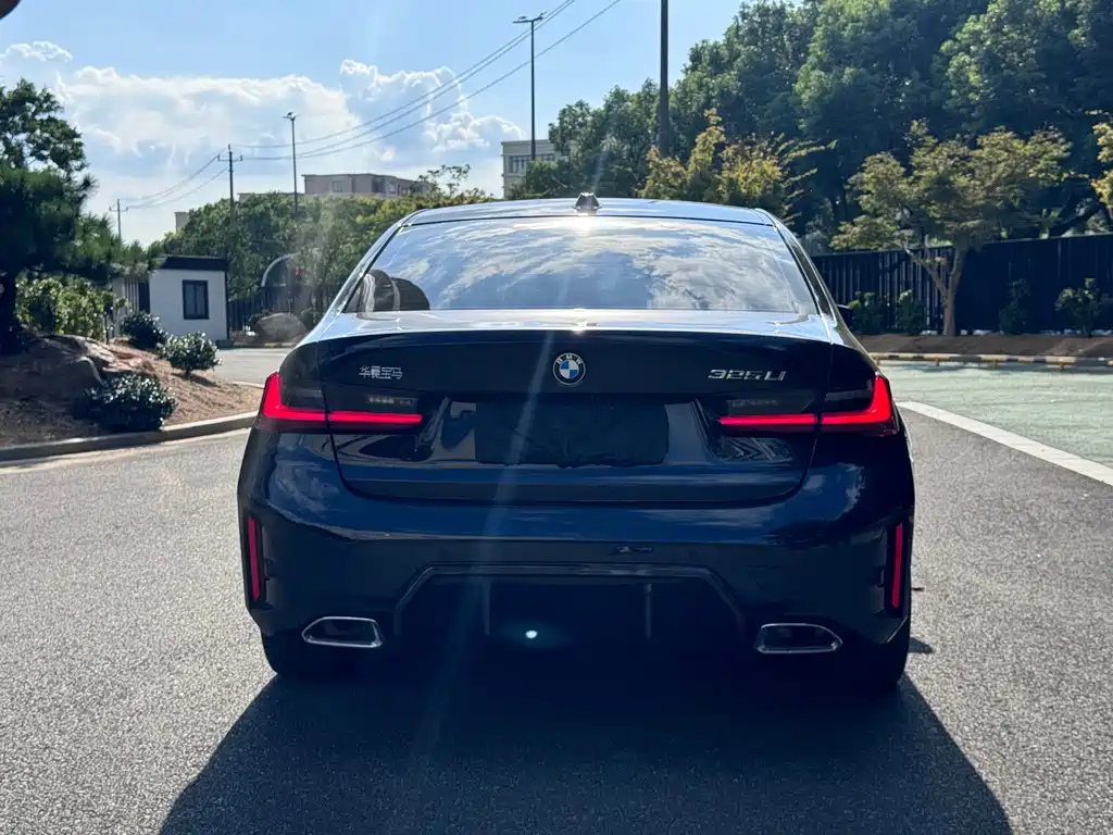 BMW 3 Series 2025 325Li M Sports Package купить на сайте DeffCars