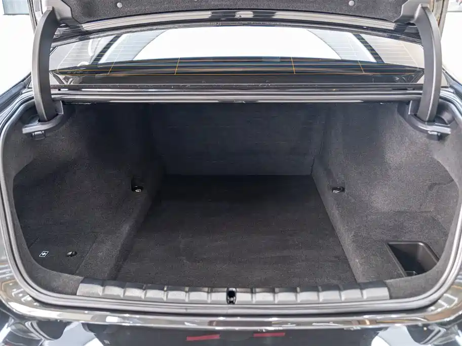 BMW 7 Series 2023 facelift 740Li exclusive M sports package купить на сайте DeffCars