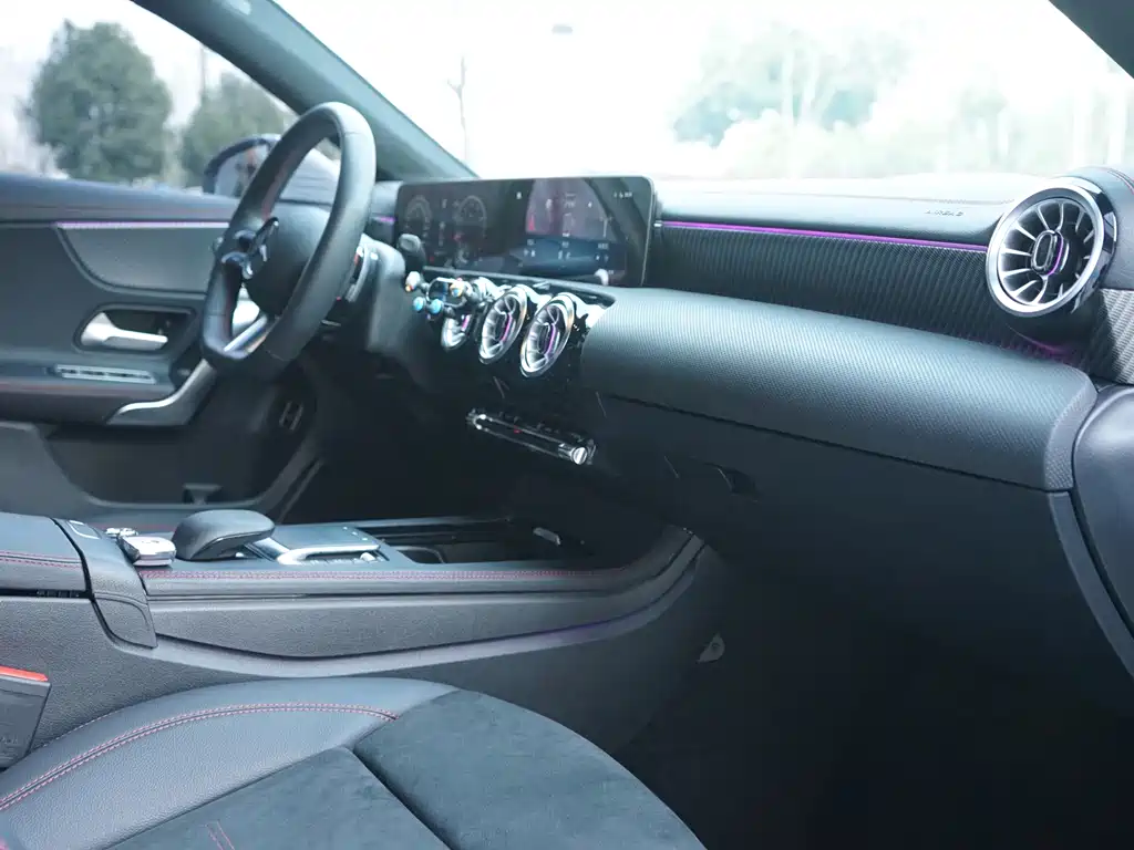 Mercedes-Benz A-Class 2024 A 200 L Fashion купить на сайте DeffCars