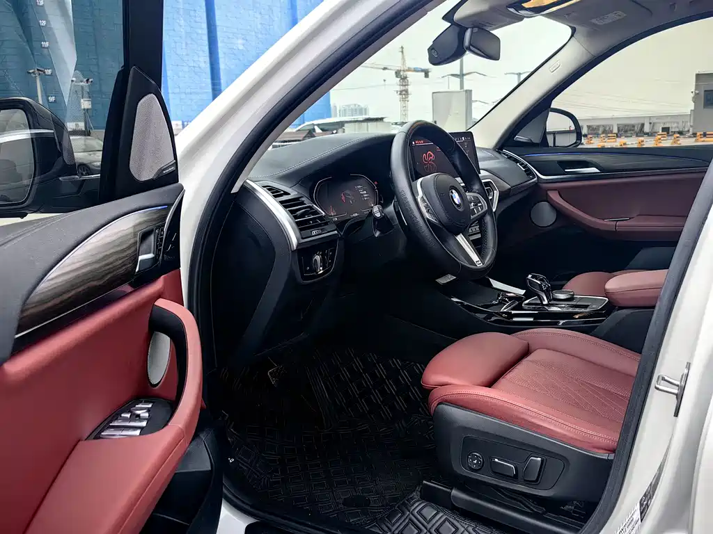 BMW X3 2023 Facelift xDrive30i Leading M Night Package купить на сайте DeffCars