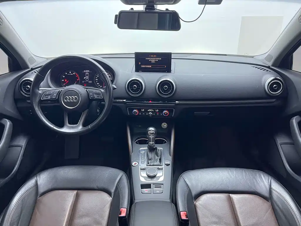 Audi A3 2018 30th Anniversary Limousine 35 TFSI Style Edition купить на сайте DeffCars