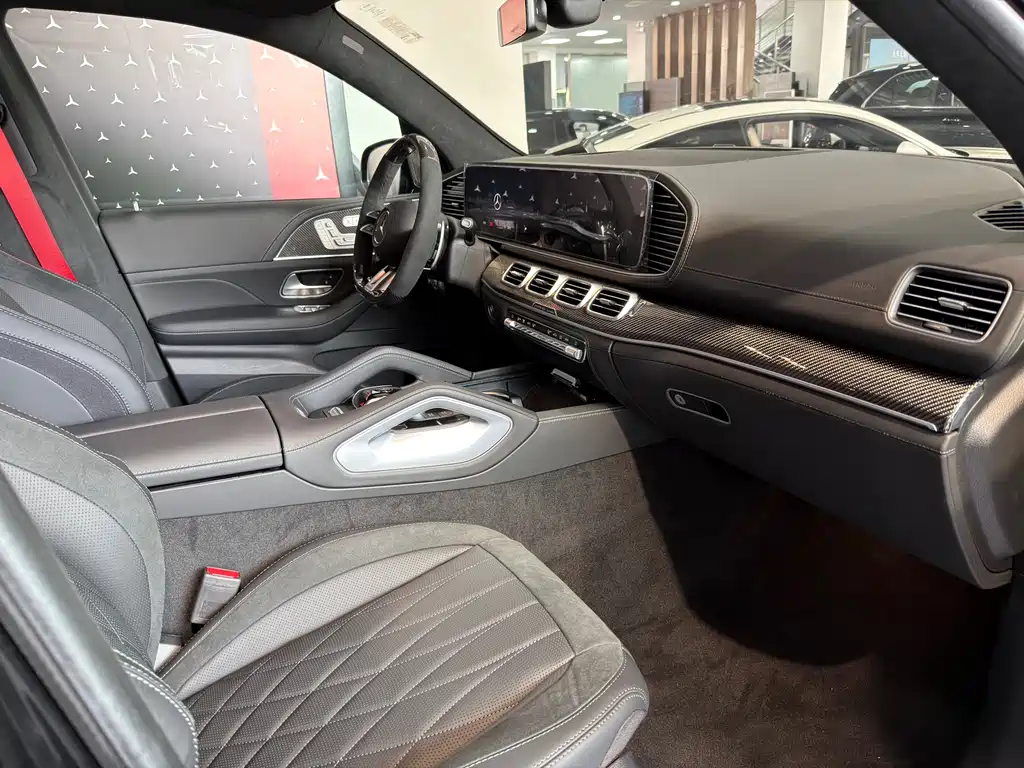 Mercedes-Benz GLS AMG 2024 AMG GLS 63 4MATIC+ купить на сайте DeffCars
