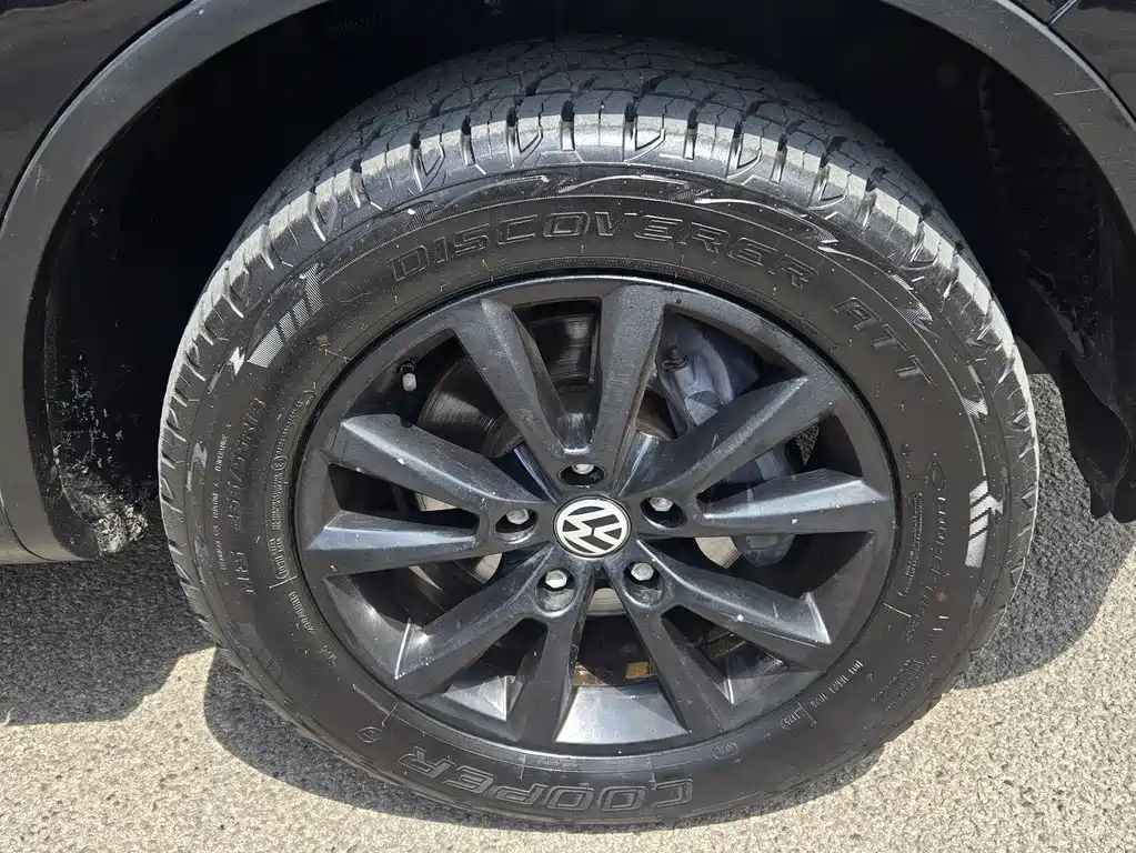 Touareg 2011 3.0TDI diesel standard model купить на сайте DeffCars