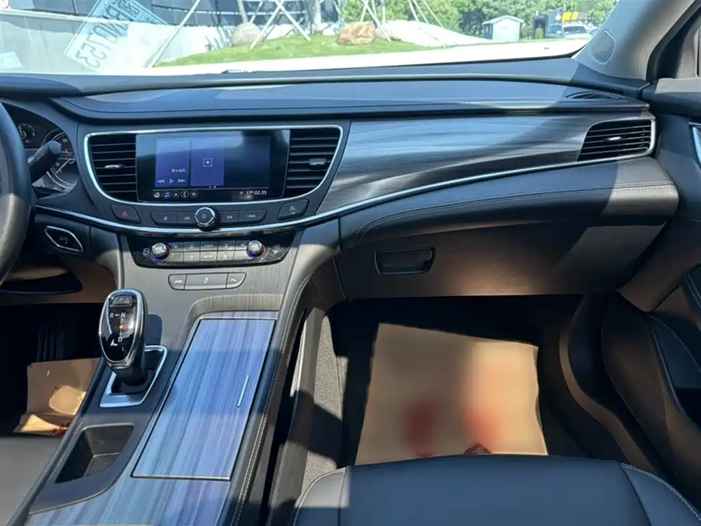 LaCrosse 2022 652T luxury model купить на сайте DeffCars