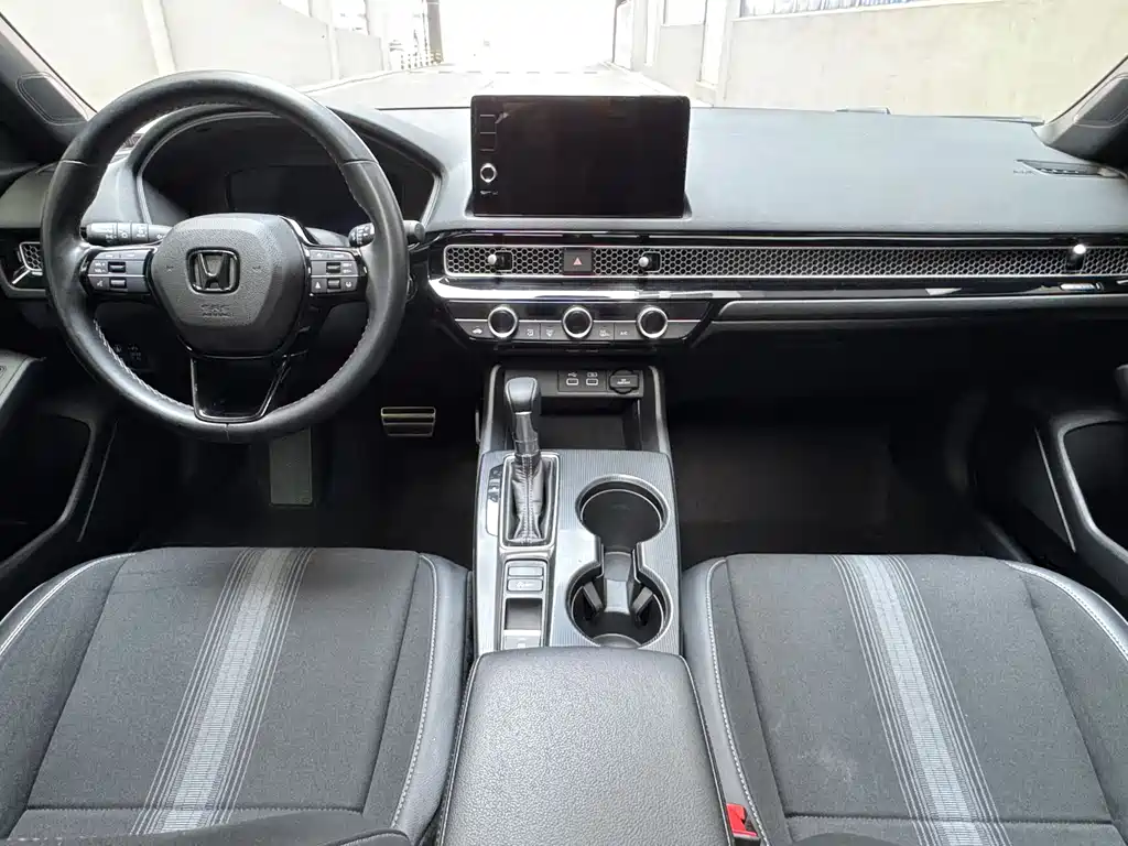 Civic 2022 240TURBO CVT combustion version купить на сайте DeffCars