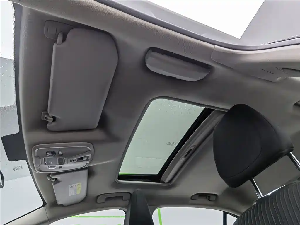 Peugeot 408 2015 1.2T automatic luxury version купить на сайте DeffCars