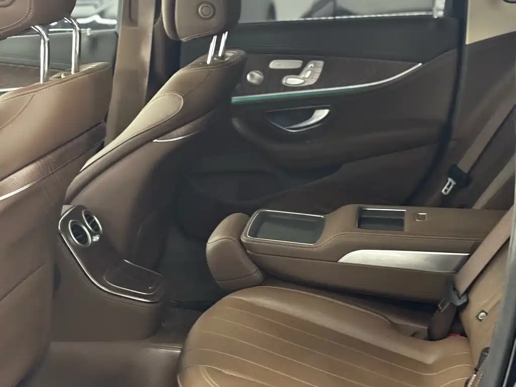 Mercedes-Benz E-Class 2023 E 300 L Luxury Model купить на сайте DeffCars