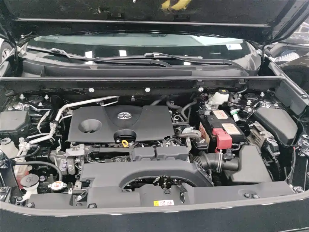 RAV4 Rongfang 2021 2.0L CVT two-wheel drive fashion PLUS version купить на сайте DeffCars