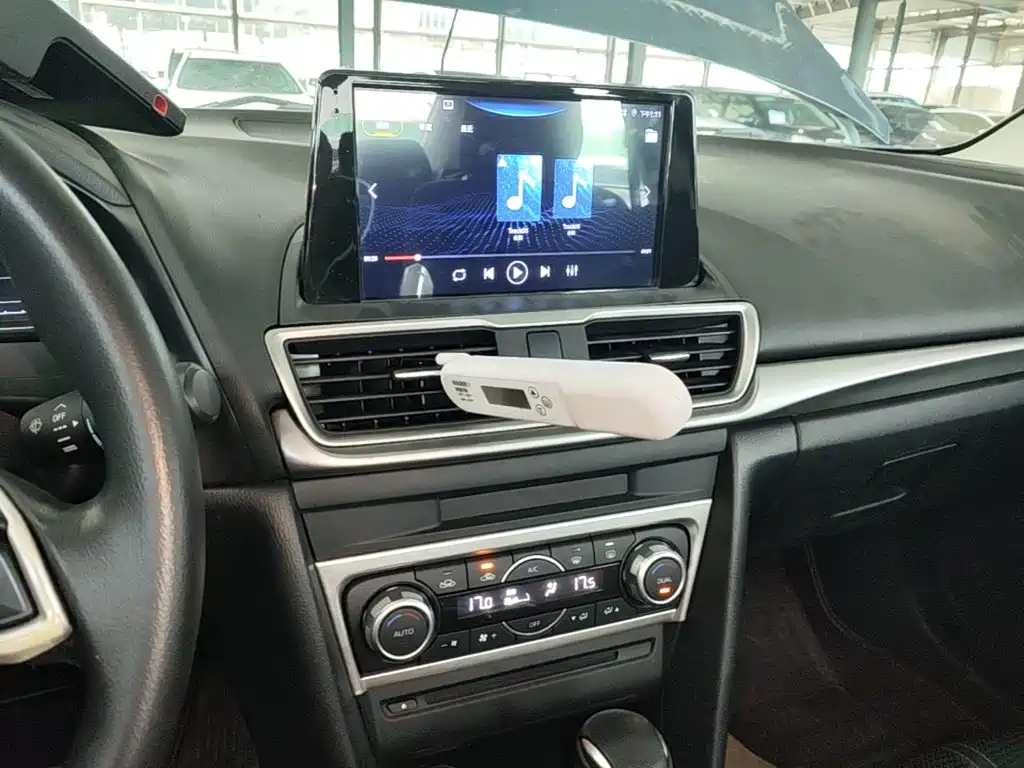 Mazda Axela 2017 sedan 1.5L automatic luxury model National V купить на сайте DeffCars