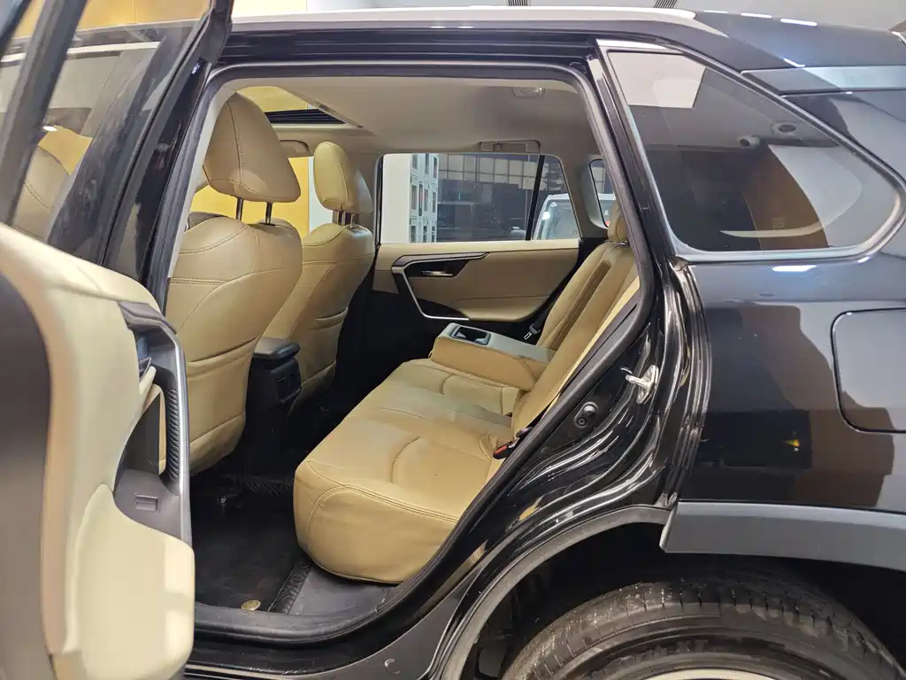RAV4 Rongfang 2020 2.0L CVT two-wheel drive fashion version купить на сайте DeffCars