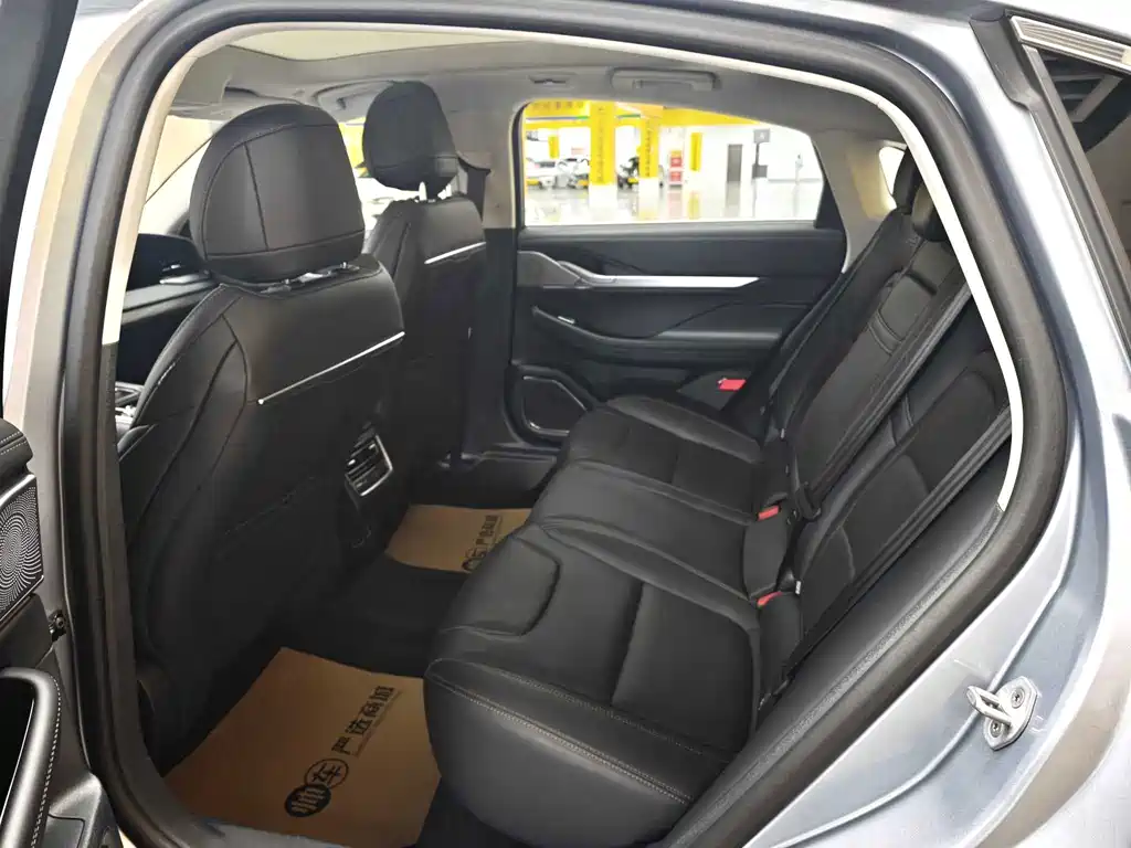 Lincoln Z 2025 2.0T Premium купить на сайте DeffCars