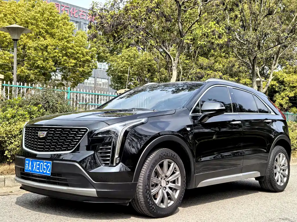 Cadillac XT4 2020 28T two-wheel drive leading model купить на сайте DeffCars