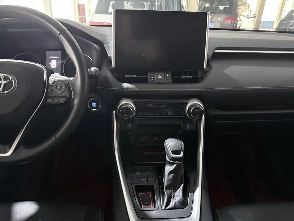 Wilanda 2023 2.0L CVT two-wheel drive luxury PLUS version купить на сайте DeffCars