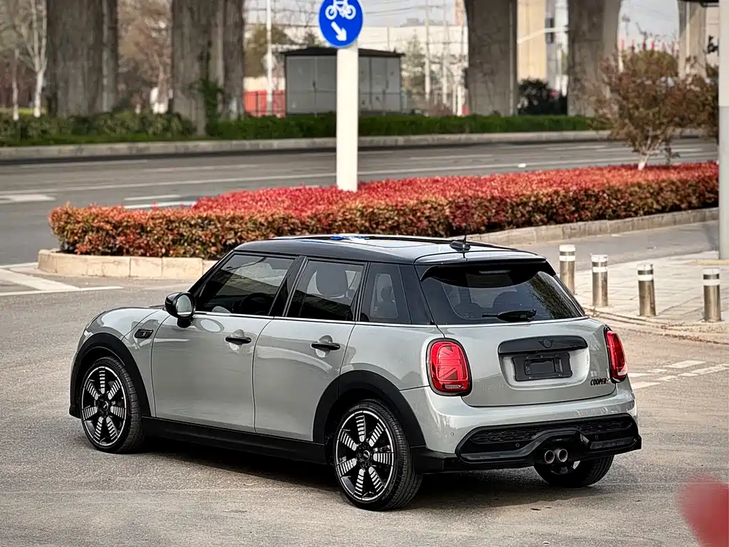 MINI 2022 2.0T COOPER S Artist Five-Door Edition купить на сайте DeffCars