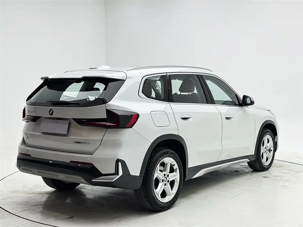 BMW X1 2023 sDrive20Li X Design Package купить на сайте DeffCars