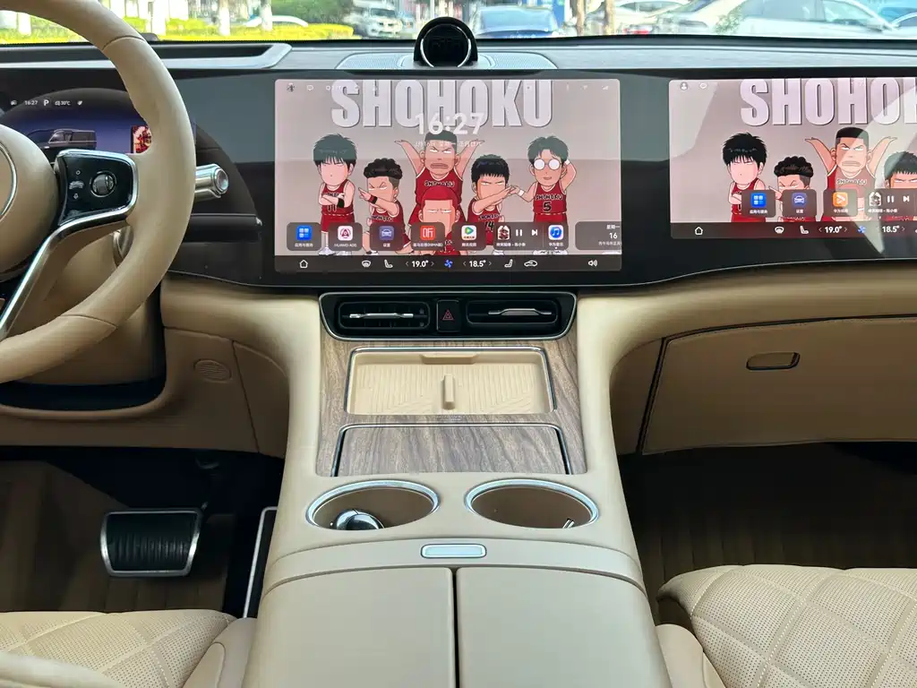 Wenjie M8 2025 extended range Max+ version 53.4kWh 6-seater version купить на сайте DeffCars