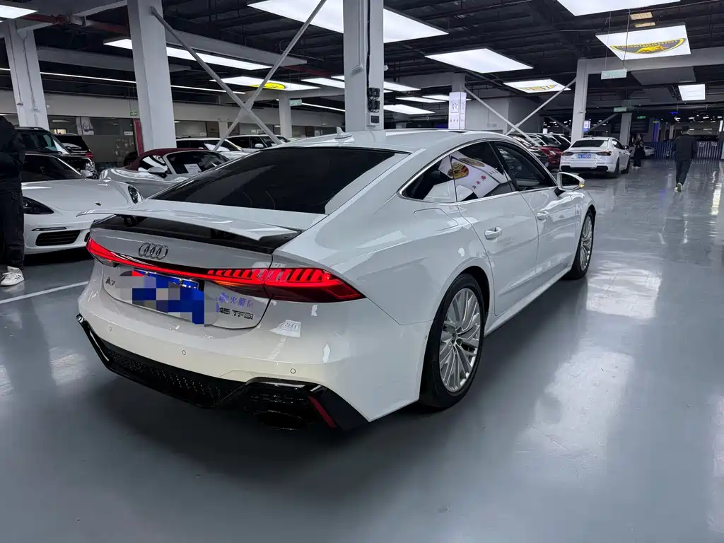 Audi A7 2021 45 TFSI Premium Selection купить на сайте DeffCars