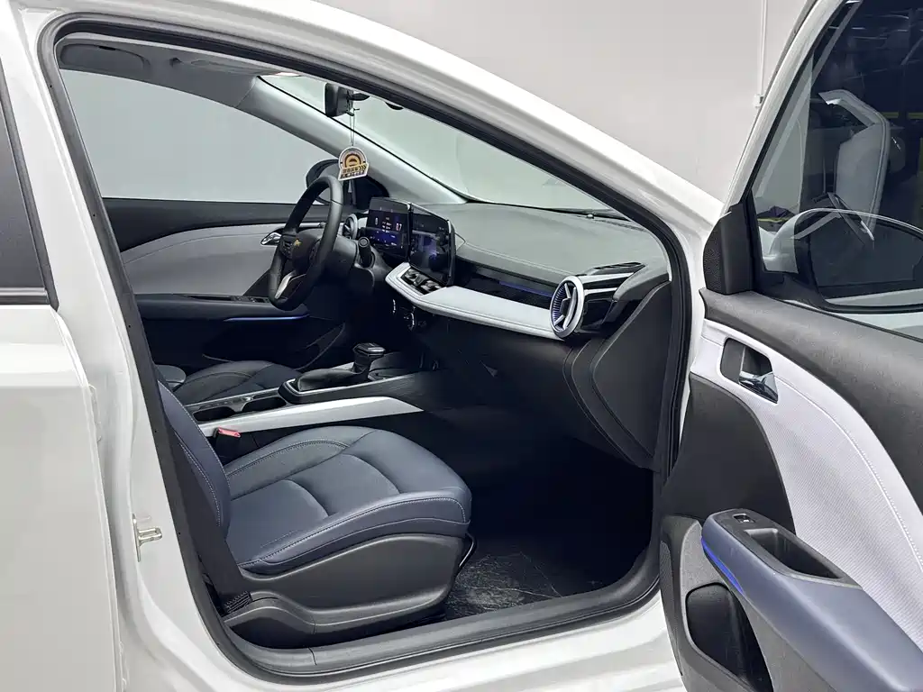 Cruze 2023 1.5L dual-clutch enjoyment version купить на сайте DeffCars