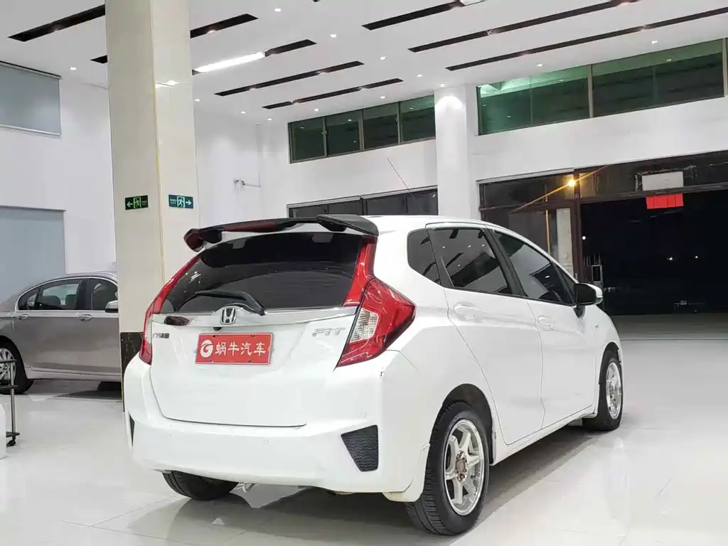 Fit 2014 1.5L LX CVT comfort model купить на сайте DeffCars