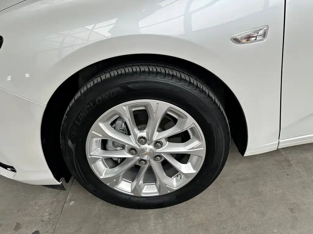 Cruze 2023 1.5L dual-clutch enjoyment version купить на сайте DeffCars