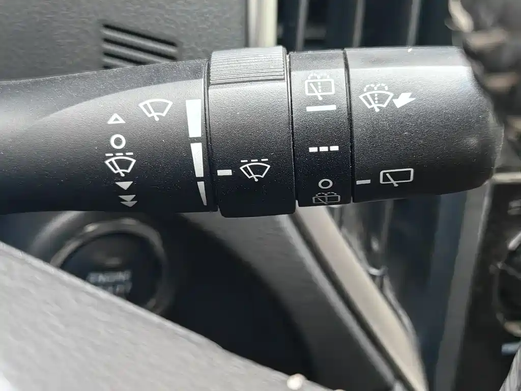 Forester 2022 2.0i AWD Deluxe Edition EyeSight купить на сайте DeffCars