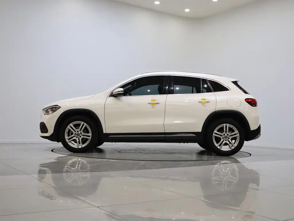Mercedes-Benz GLA 2020 GLA 180 купить на сайте DeffCars