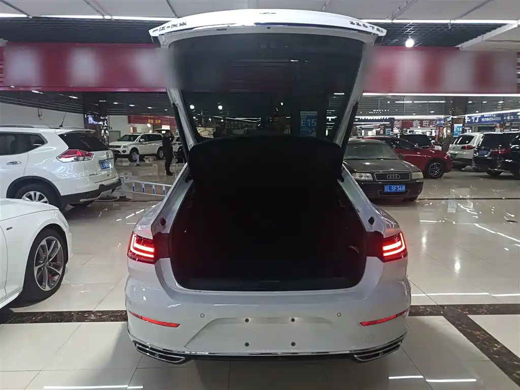 FAW-Volkswagen CC 2021 330TSI Dazzling Edition купить на сайте DeffCars