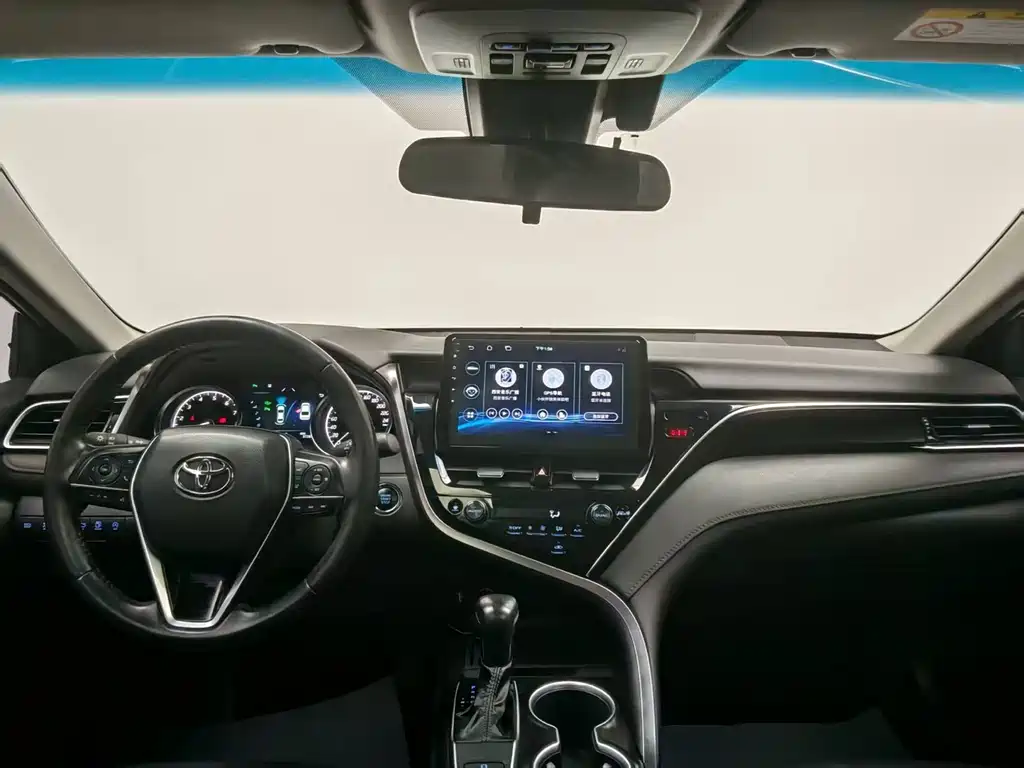 Camry 2021 2.0G Deluxe Edition купить на сайте DeffCars