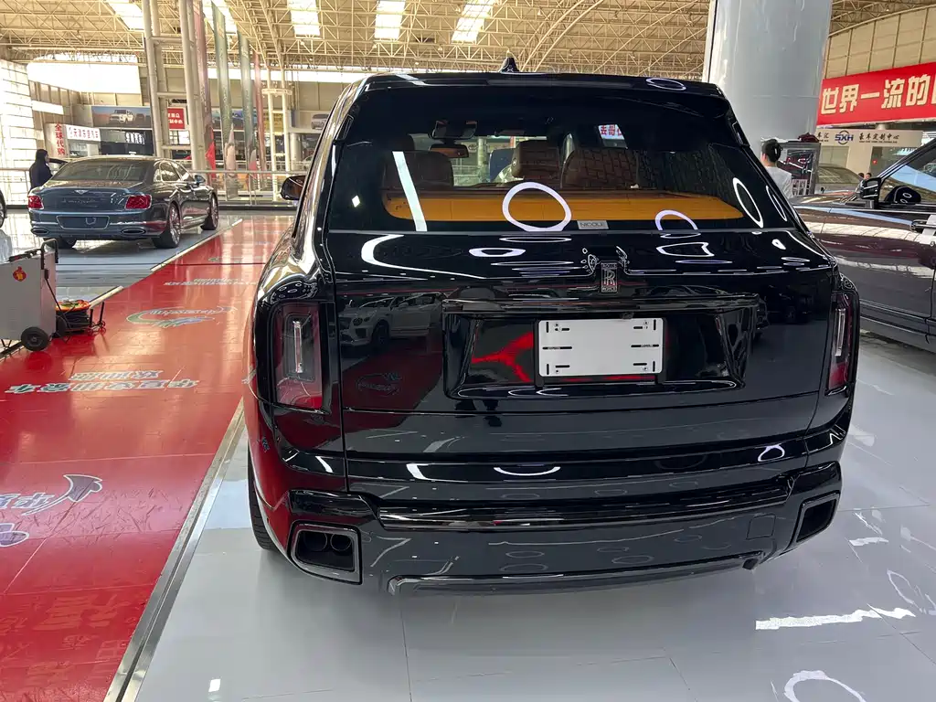 Cullinan 2024 Black Badge купить на сайте DeffCars