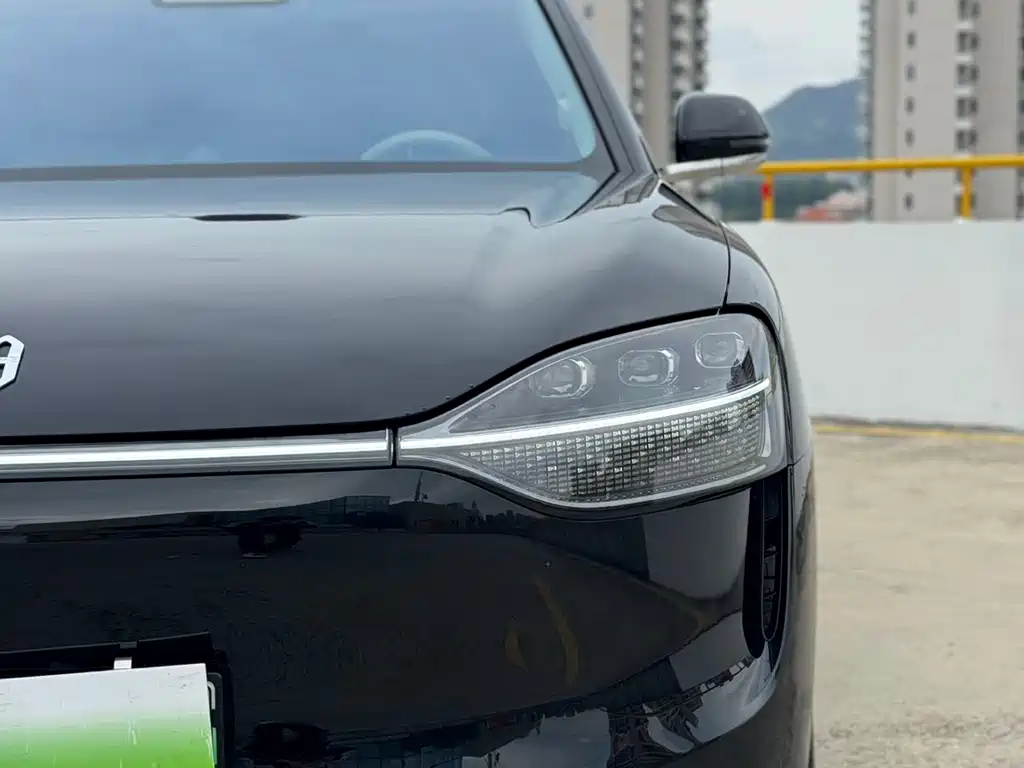 Wenjie M9 2024 extended range Max version 42kWh 6-seater version купить на сайте DeffCars