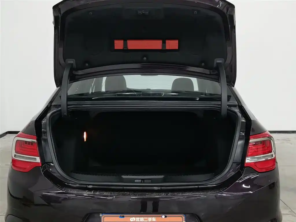 DS 5LS 2014 1.6T elegant version THP160 купить на сайте DeffCars