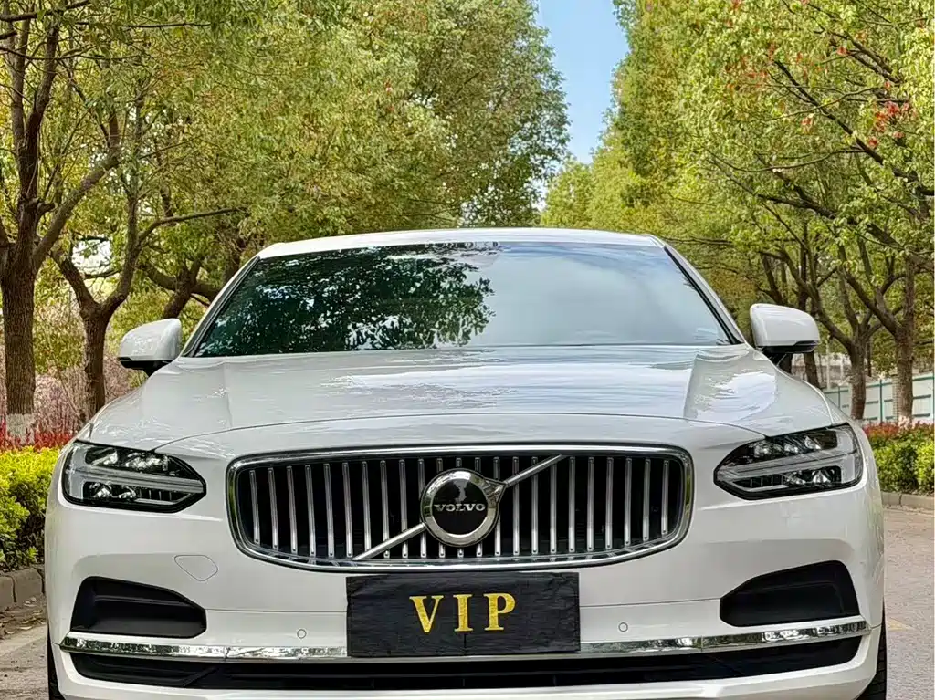 Volvo S90 2022 B5 Zhiyuan Luxury Edition купить на сайте DeffCars