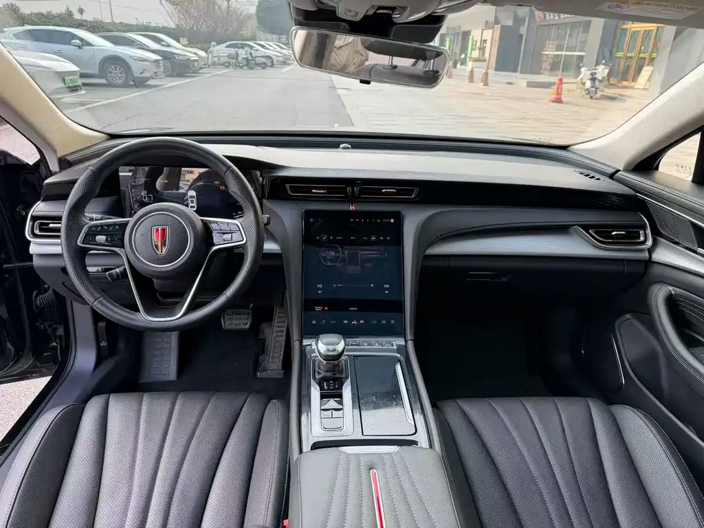 Hongqi H5 2024 1.5T DCT Zhilian Qiyun Edition купить на сайте DeffCars