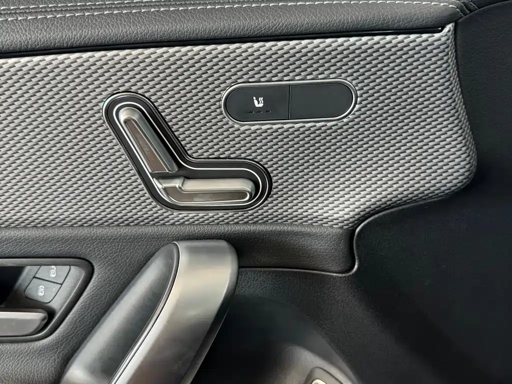 Mercedes-Benz A-Class 2022 facelift A 180 L sports sedan купить на сайте DeffCars