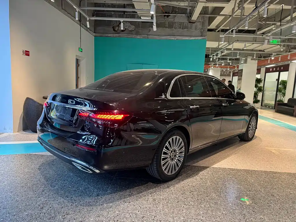 Mercedes-Benz E-Class 2022 facelift three E 300 L sporty and fashionable купить на сайте DeffCars