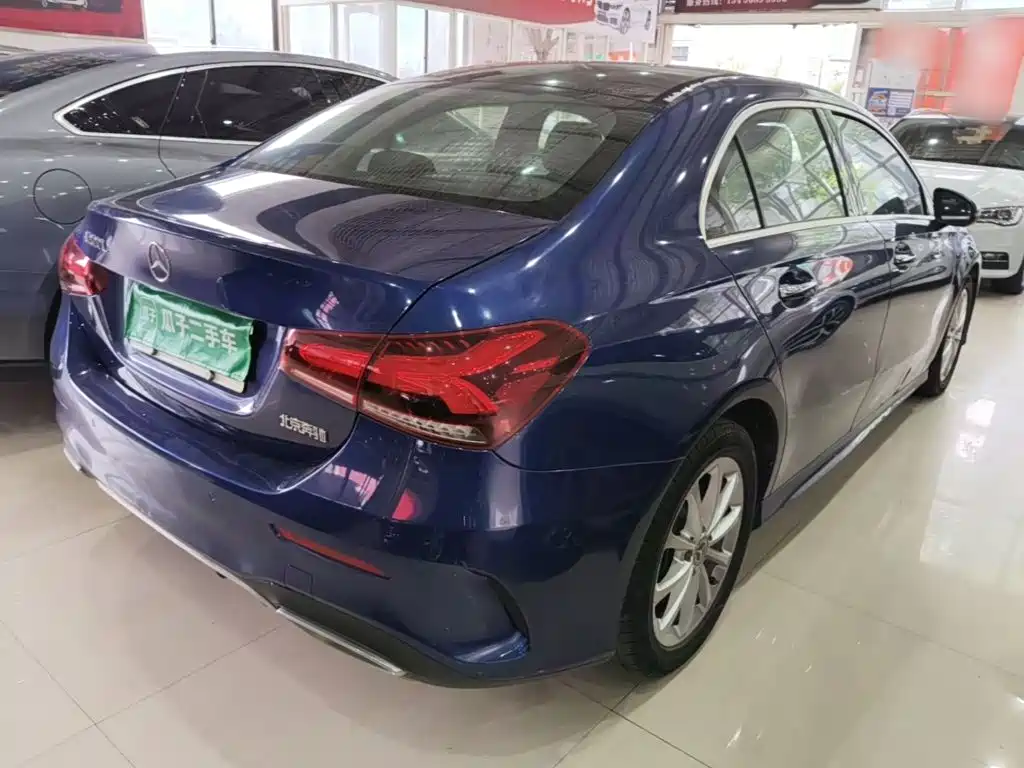 Mercedes-Benz A-Class 2020 Facelift A 200 L Sports Sedan Fashionable купить на сайте DeffCars