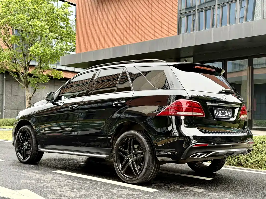 Mercedes-Benz GLE AMG 2017 AMG GLE 43 4MATIC купить на сайте DeffCars