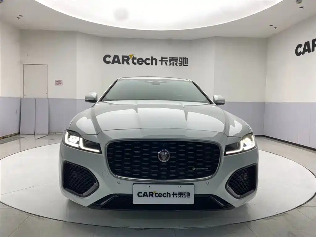 Jaguar XFL 2022 XFL 2.0T P250 two-wheel drive elite sports version купить на сайте DeffCars