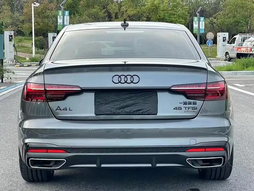 Audi A4L 2025 model 2 million Yuexiang version 45 TFSI quattro premium dynamic model купить на сайте DeffCars