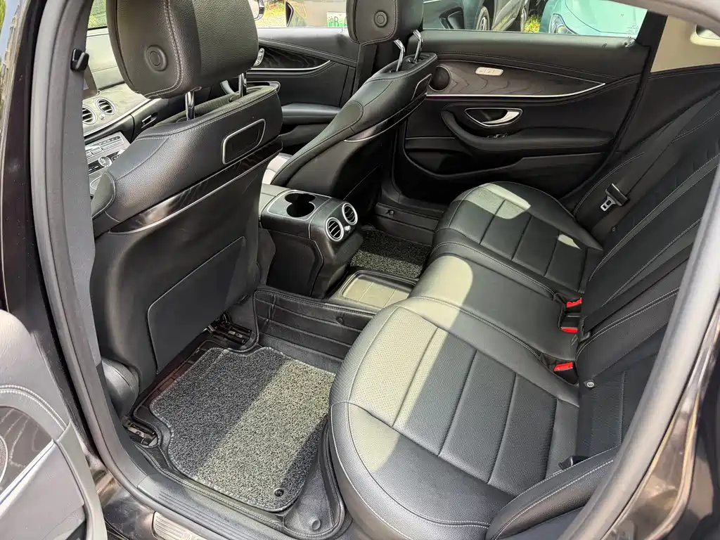 Mercedes-Benz E-Class 2018 E 200 L Sports купить на сайте DeffCars