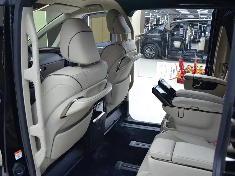 Wilfa 2025 Crown Dual Engine 2.5L Black Gold Executive Edition купить на сайте DeffCars