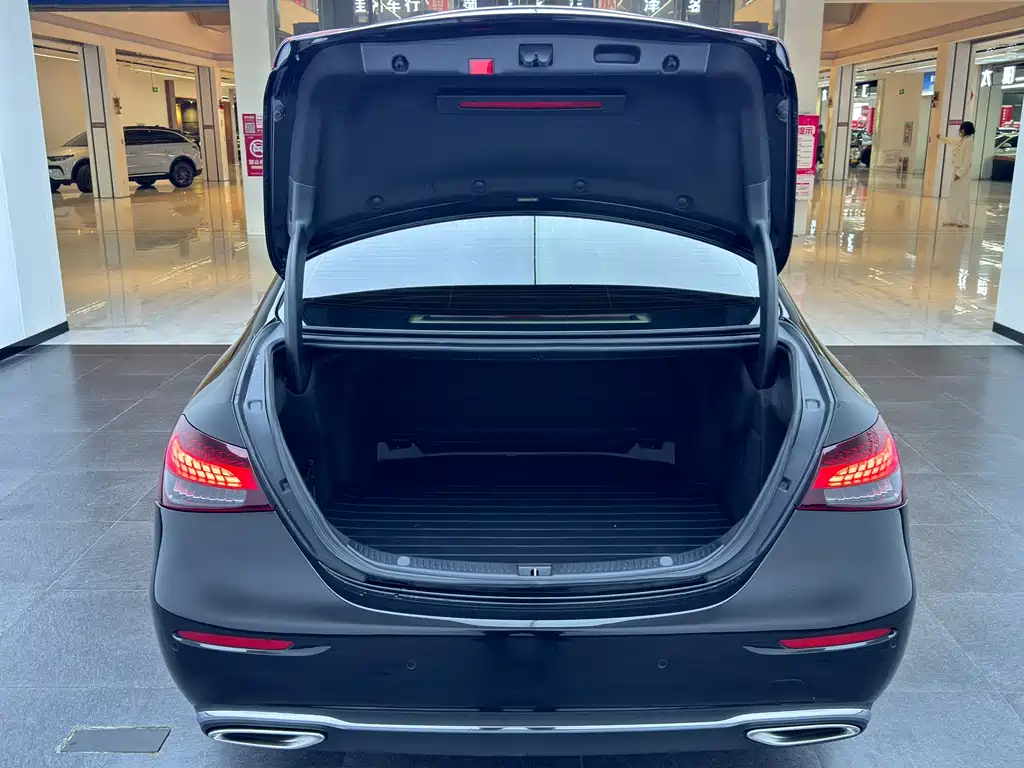 Mercedes-Benz E-Class 2022 E 260 L купить на сайте DeffCars