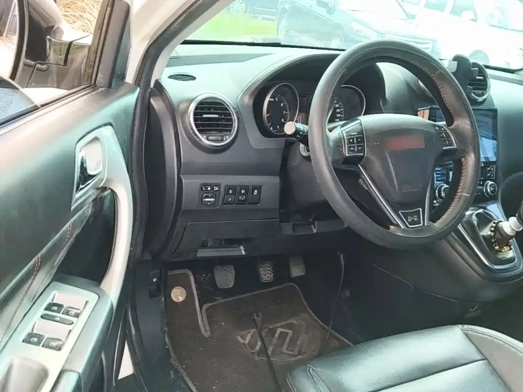 HAVAL H6 2015 upgraded version 1.5T manual two-wheel drive elite type купить на сайте DeffCars