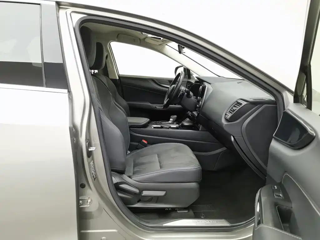 Lexus NX 2022 260 front-wheel drive Chuangchi version купить на сайте DeffCars