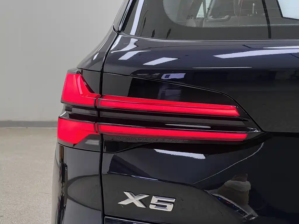 BMW X5 2025 xDrive 40Li M Sports Night Package купить на сайте DeffCars