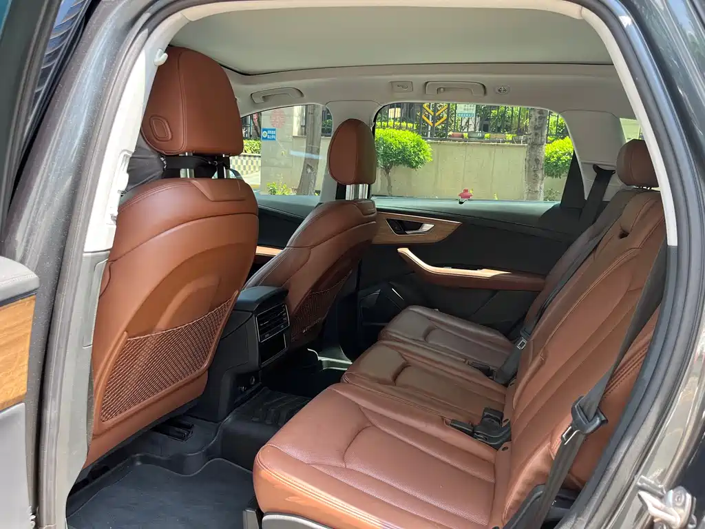 Audi Q7 2022 55 TFSI quattro S line premium model купить на сайте DeffCars
