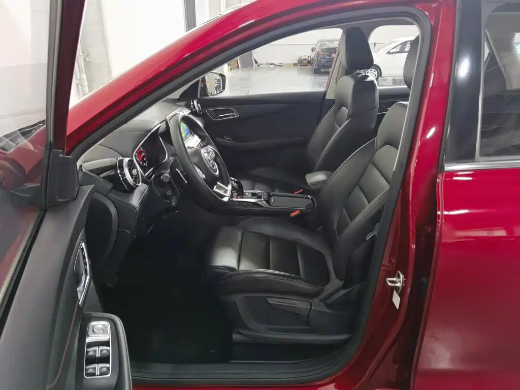 MG HS 2020 20T automatic two-wheel drive super luxury version National VI купить на сайте DeffCars
