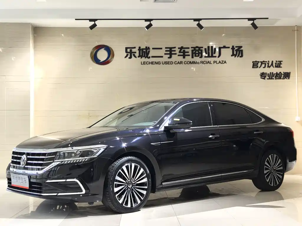 Passat 2021 330TSI Deluxe Edition купить на сайте DeffCars