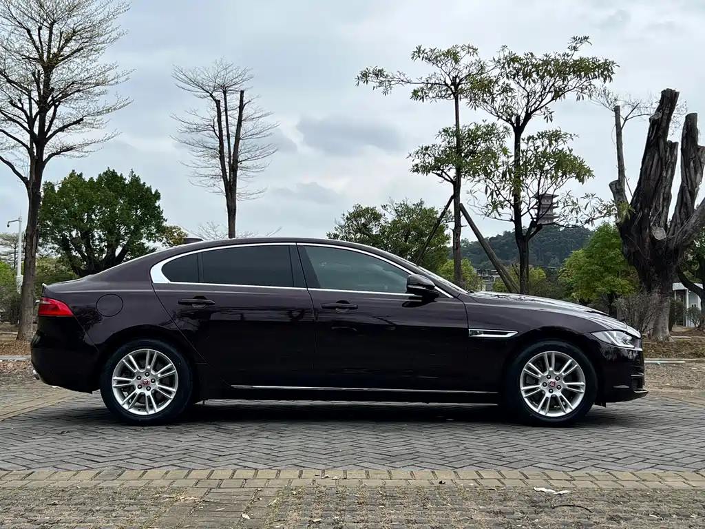 Jaguar XEL 2019 2.0T 200PS Luxury Edition купить на сайте DeffCars